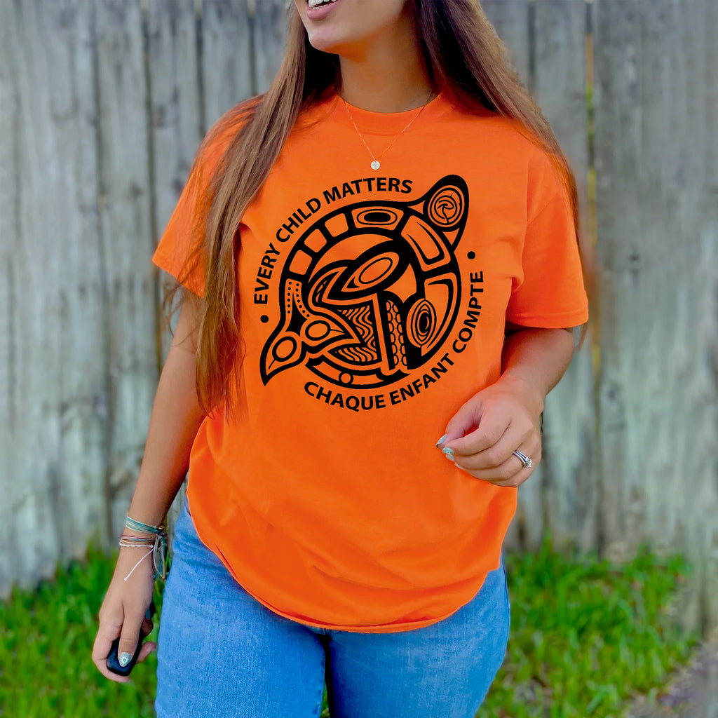 Every Child Matters Chaque Enfant Compte – Indigenous Turtle Orange Shirt Day Unisex T-shirt/Hoodie/Sweatshirt