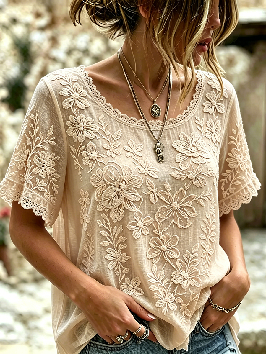 Women's Retro Bohemian Style Floral Embroidery Print Lace Short-sleeve Top
